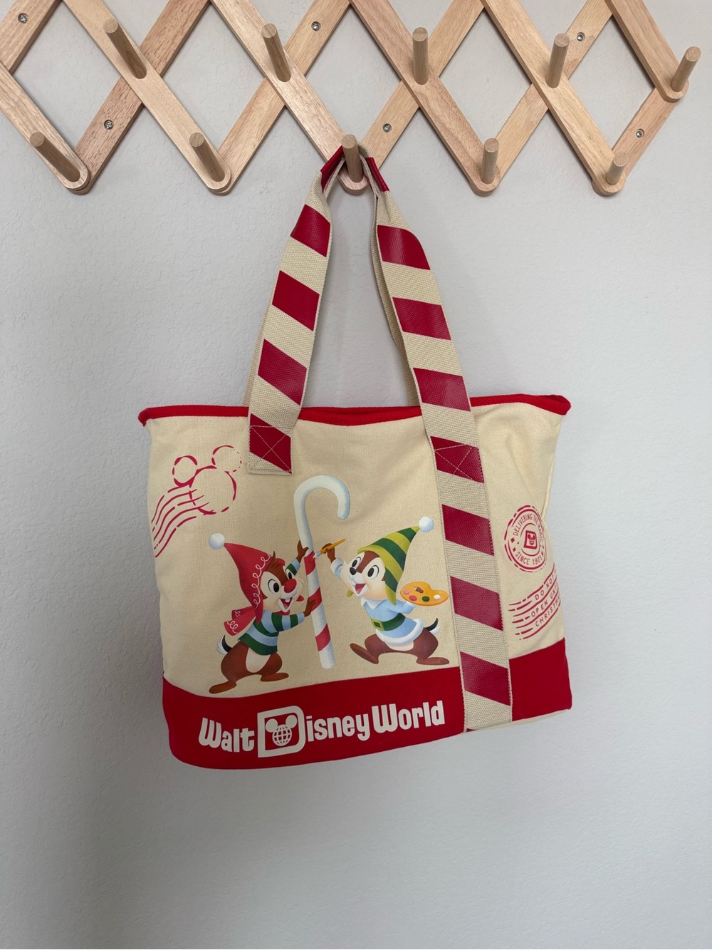 Disney Walt Disney World Red and Cream Chip n Dale Holiday Tote